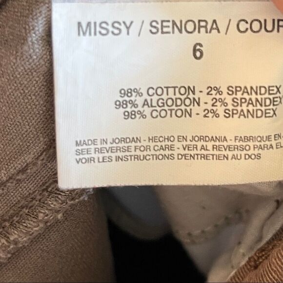 Bandolino Caroline Jeans - Picture 8 of 9